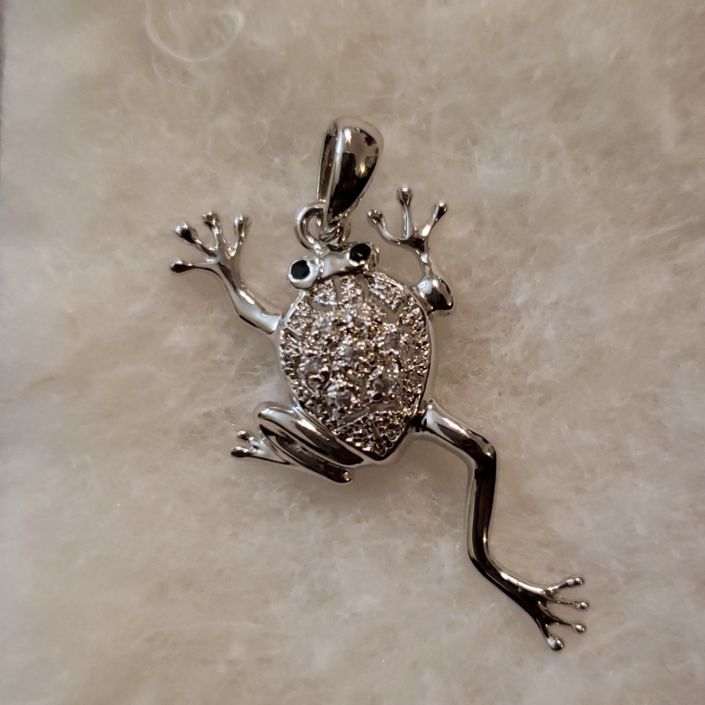 Frog charm